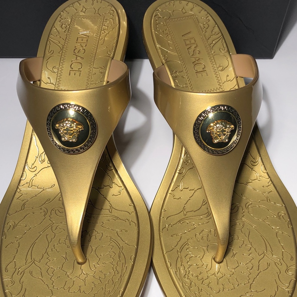 New Authentic Versace Gold Sandals size 40 - Picture 6 of 14